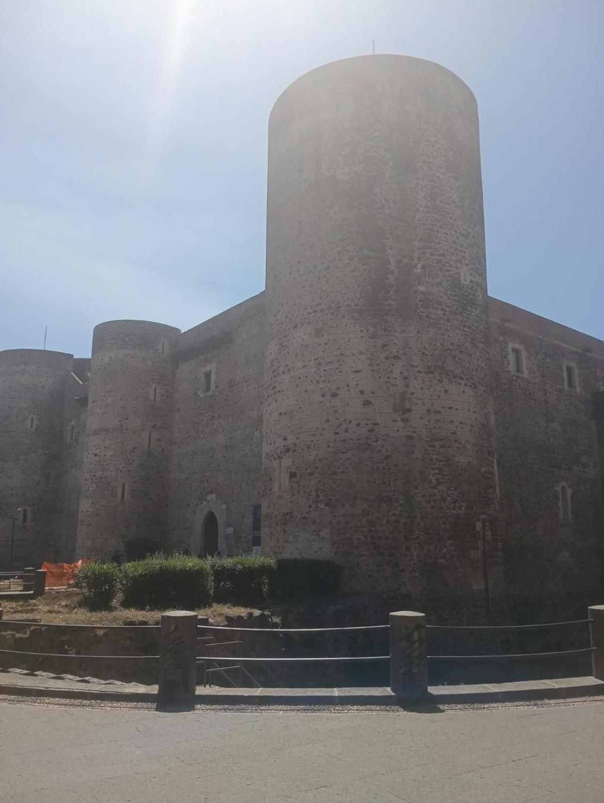 Апартаменти Il Castello Di Patty Катанія Екстер'єр фото